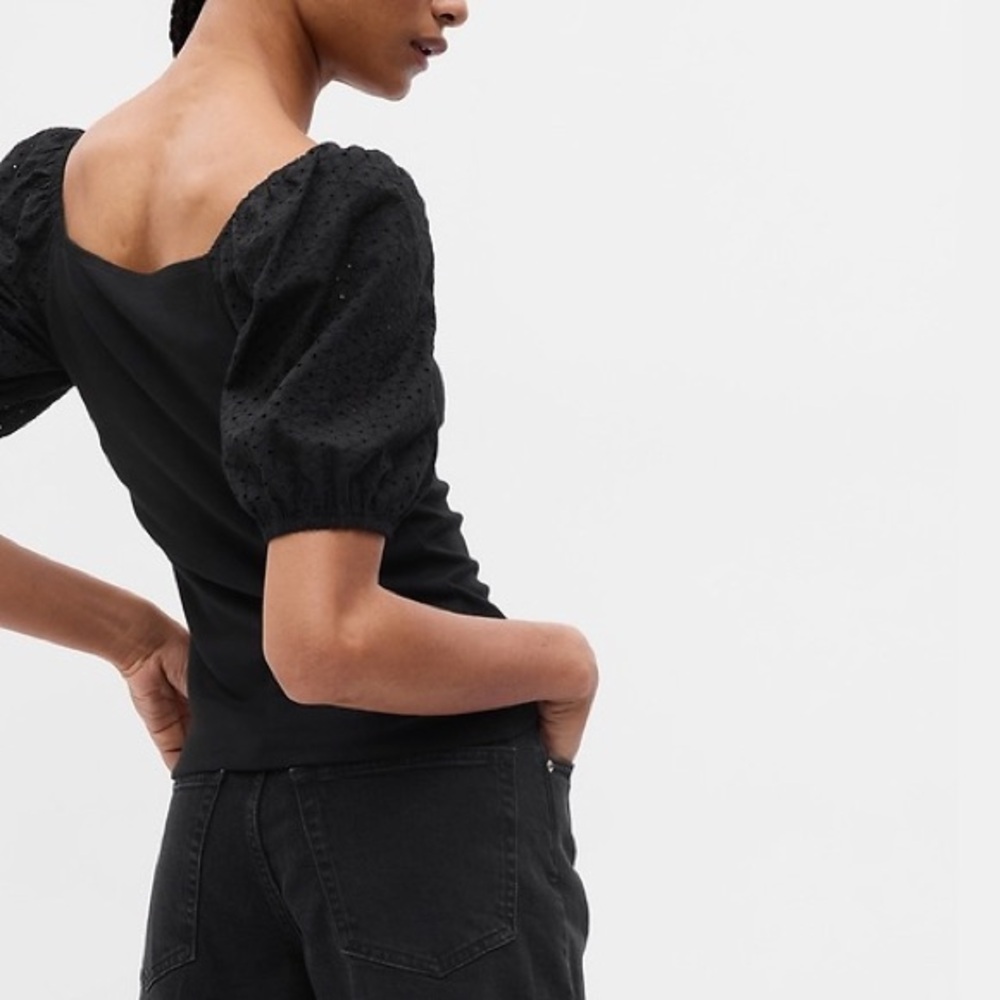 Gap Modern Eyelet Puff‎ Sleeve Sweetheart T-Shirt feminine whimsygoth office M